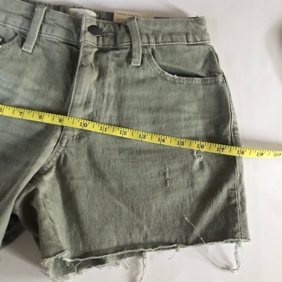 Universal Thread High Rise Vintage Midi Distress Stretch Raw Hem Shorts Sz 2/26 - Picture 9 of 12